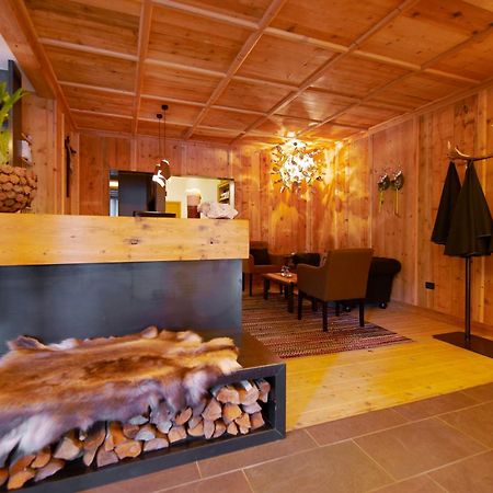 Lagacio Hotel Mountain Residence سان كاسيانو المظهر الخارجي الصورة