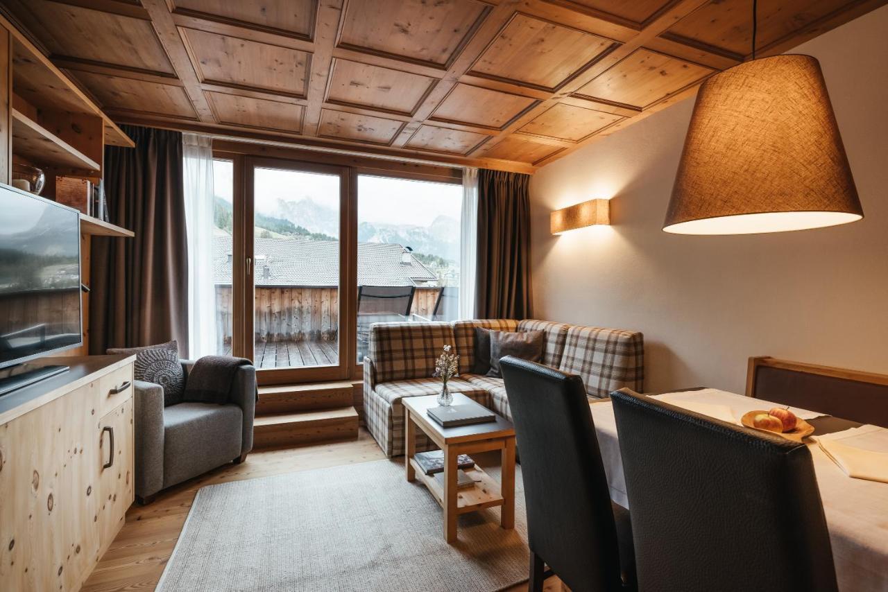 Lagacio Hotel Mountain Residence سان كاسيانو المظهر الخارجي الصورة