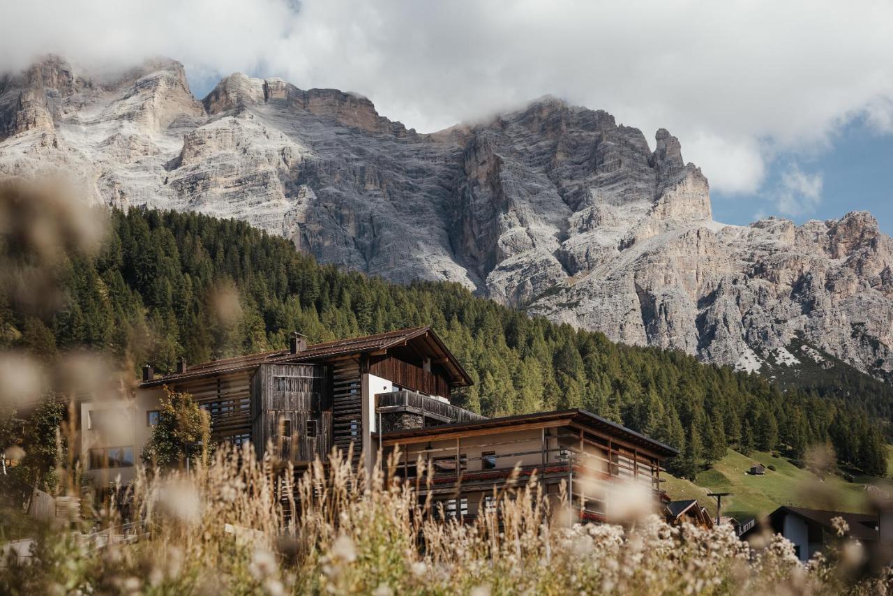 Lagacio Hotel Mountain Residence سان كاسيانو المظهر الخارجي الصورة