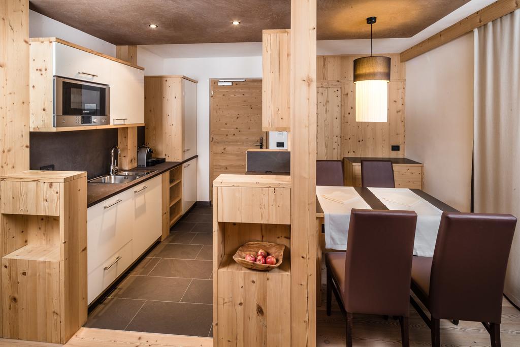 Lagacio Hotel Mountain Residence سان كاسيانو المظهر الخارجي الصورة